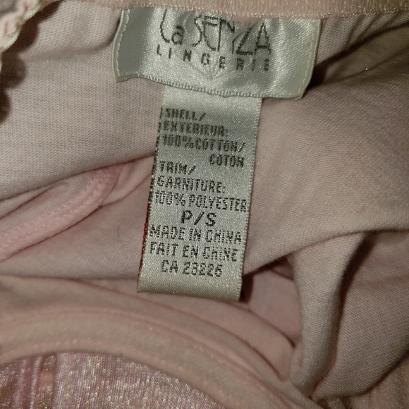 Bundle of ladies lingerie - Picture 16 of 16